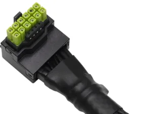 12v_2x6_600w_ltype_cable_04_1024x768
